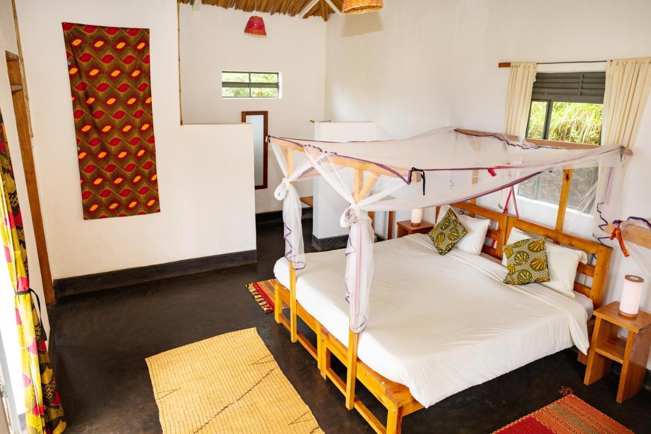 Isunga Lodge Kibale National Park Экстерьер фото