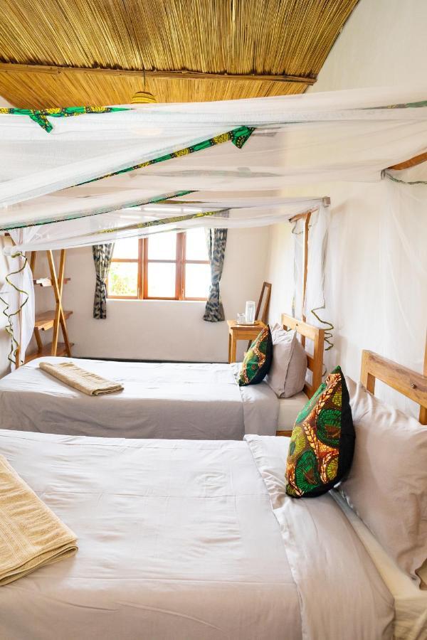 Isunga Lodge Kibale National Park Экстерьер фото