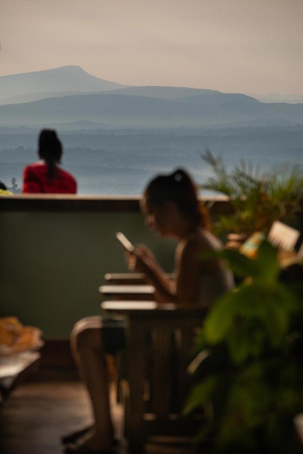 Isunga Lodge Kibale National Park Экстерьер фото