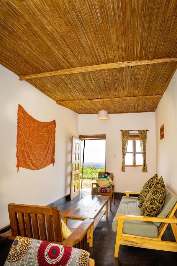 Isunga Lodge Kibale National Park Экстерьер фото