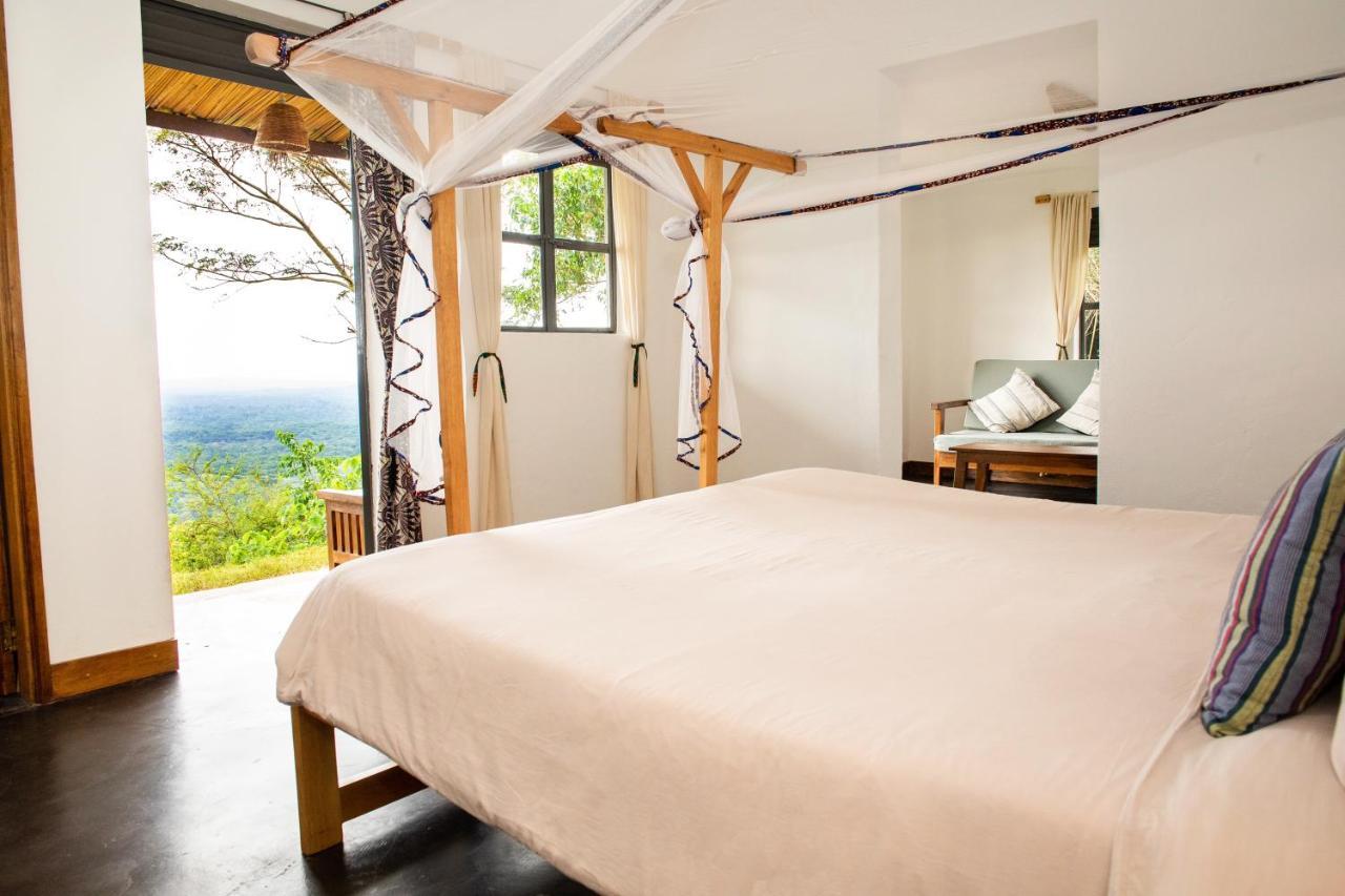 Isunga Lodge Kibale National Park Экстерьер фото